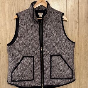 JCrew Black and Cream Herringbone Puffer Vest